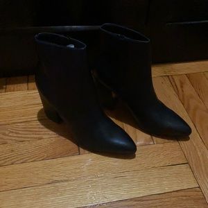 Chelsea Boots Must Have